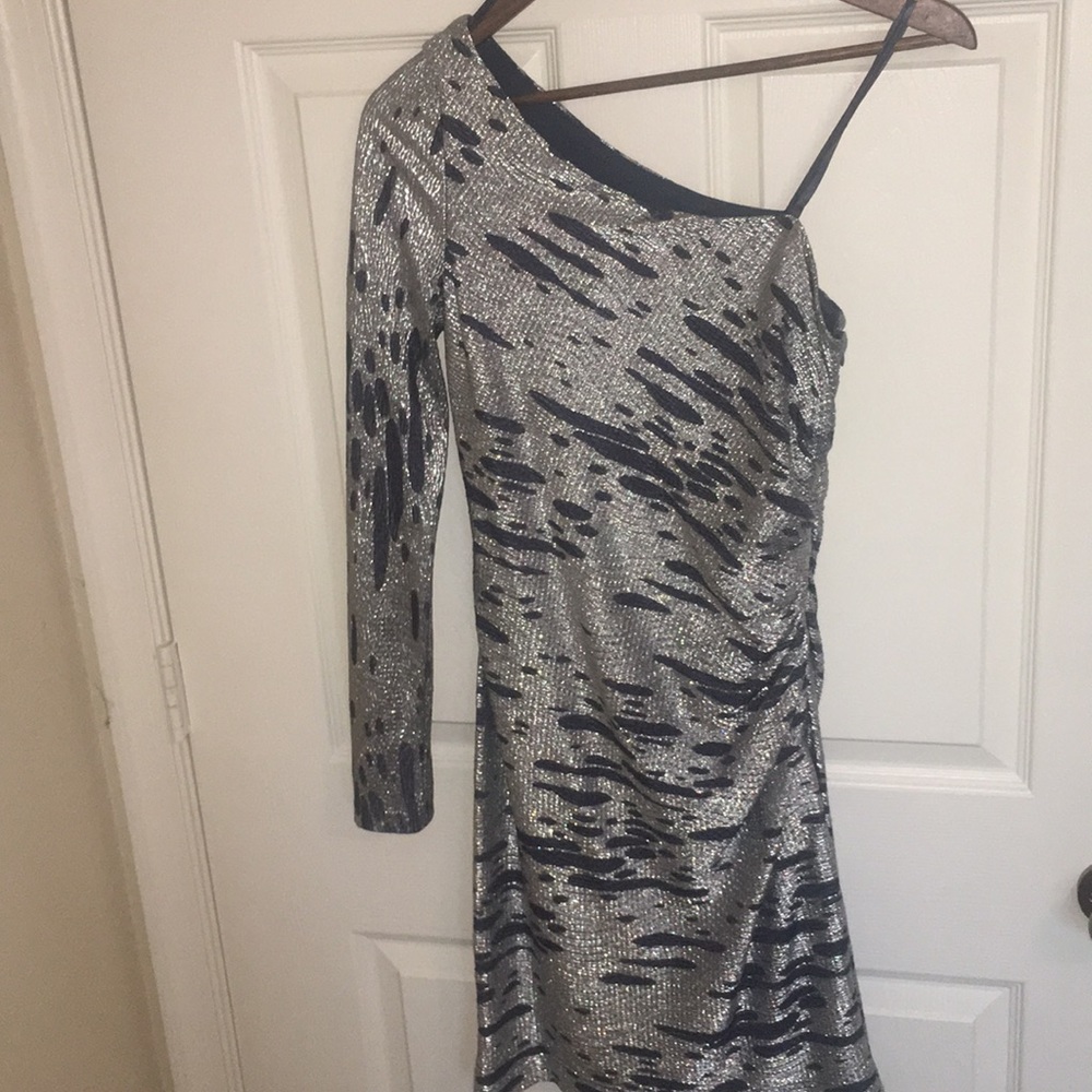 Form fitting cocktail dress